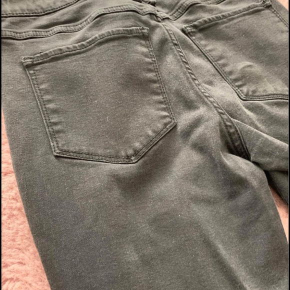 Abercrombie & Fitch Black Skinny Jeans. - Picture 7 of 7
